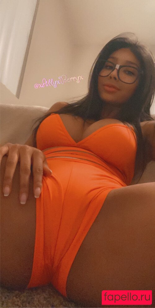 Nikki Woods Nude Onlyfans Photo 23