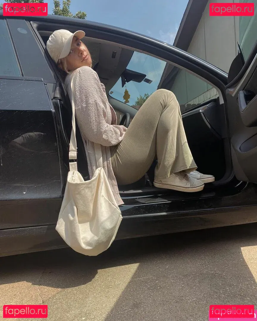 Maddie Henderson Onlyfans Photo Gallery 