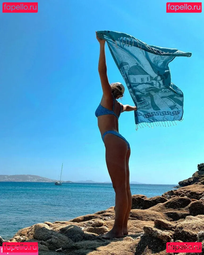 Maddie Henderson Onlyfans Photo Gallery 