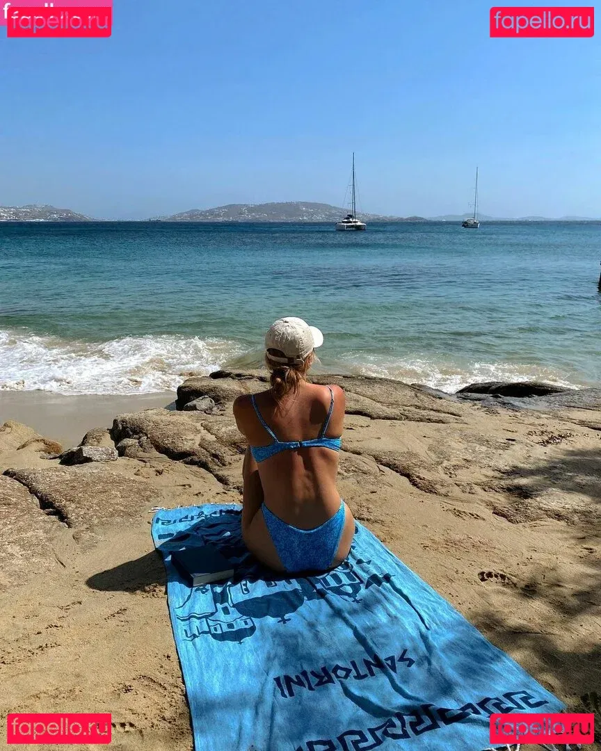 Maddie Henderson Onlyfans Photo Gallery 