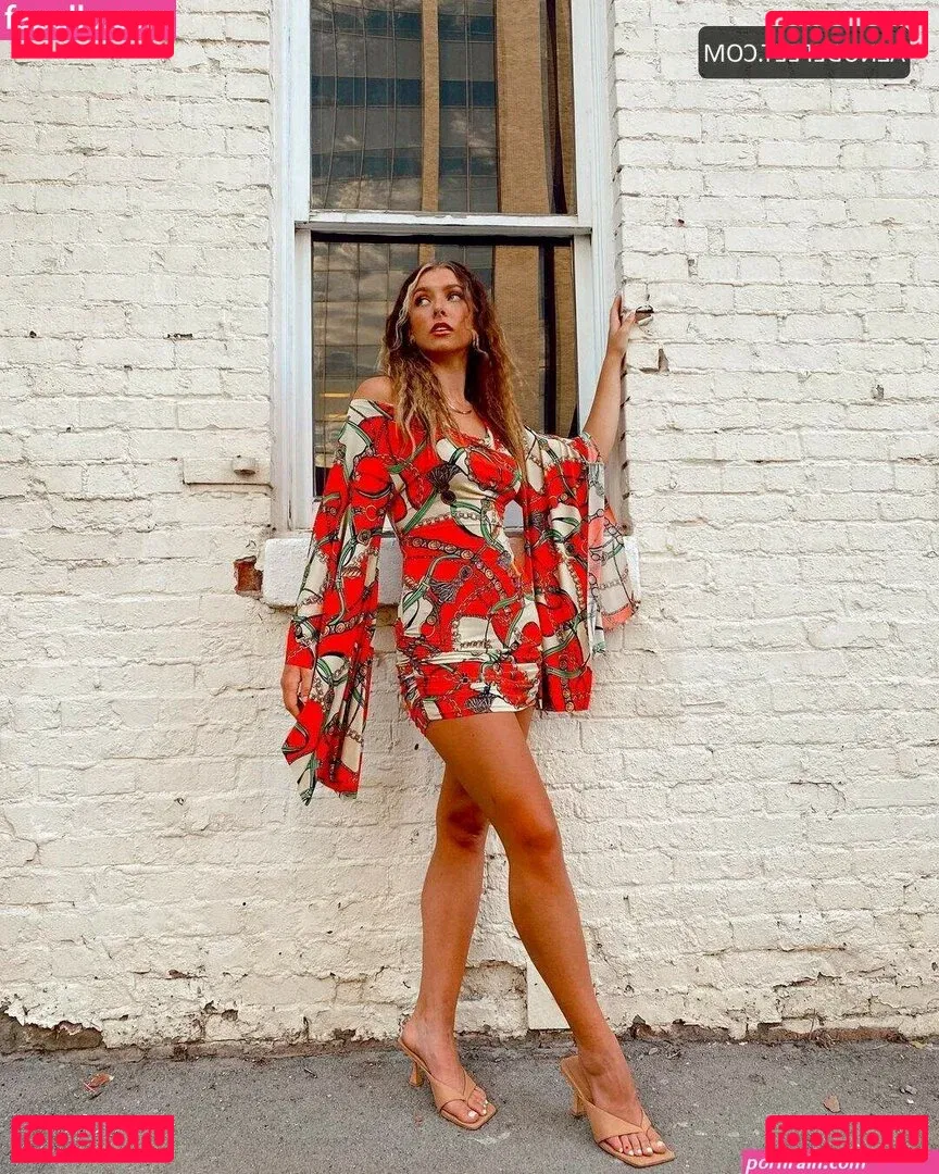 Maddie Henderson Onlyfans Photo Gallery 