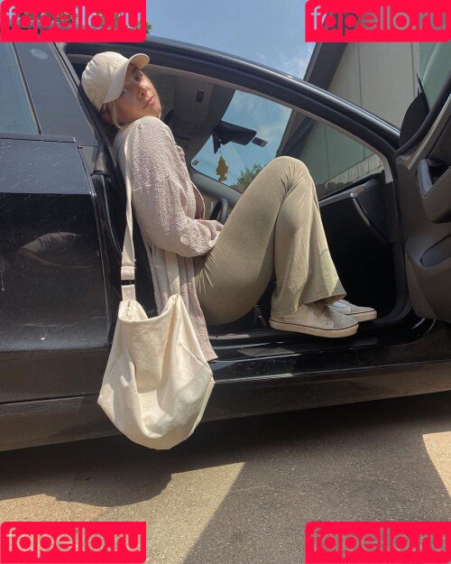 Maddie Henderson Onlyfans Photo Gallery 