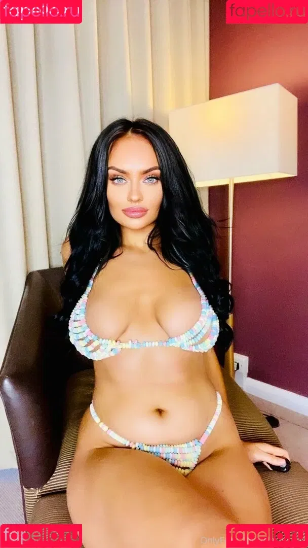 clarajanex Onlyfans Photo Gallery 