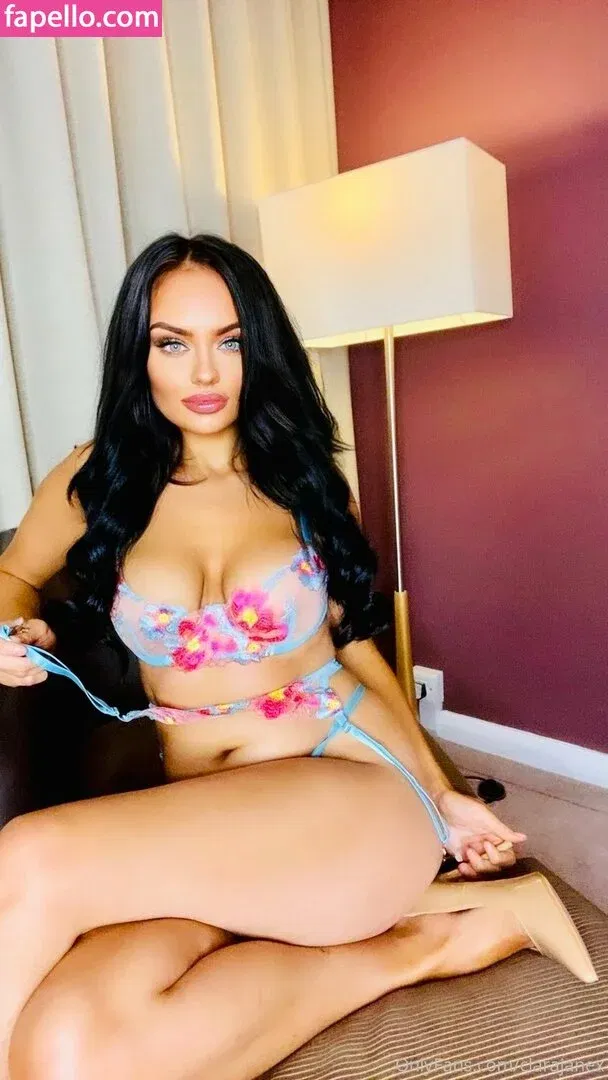 clarajanex Onlyfans Photo Gallery 