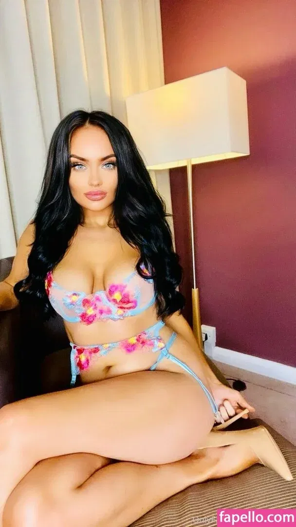 clarajanex Onlyfans Photo Gallery 