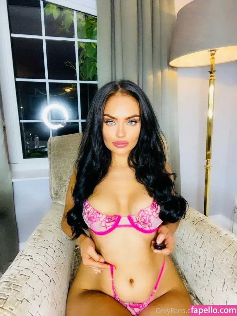 clarajanex Onlyfans Photo Gallery 