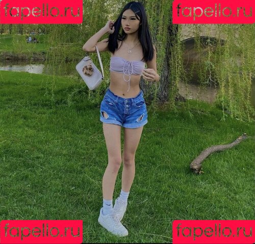 Foreign.bich Onlyfans Photo Gallery 