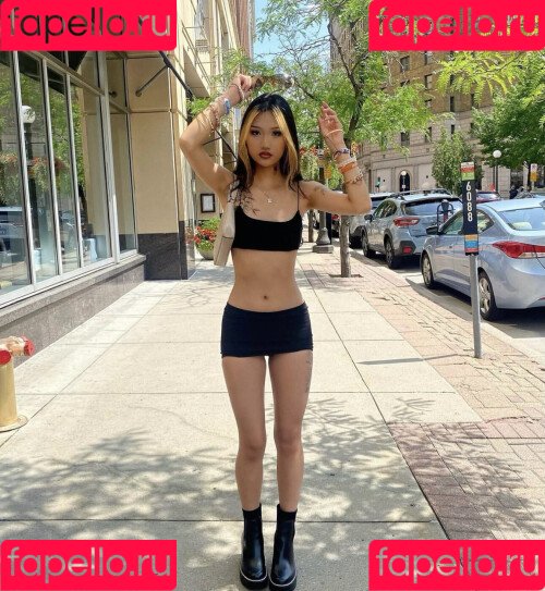 Foreign.bich Onlyfans Photo Gallery 