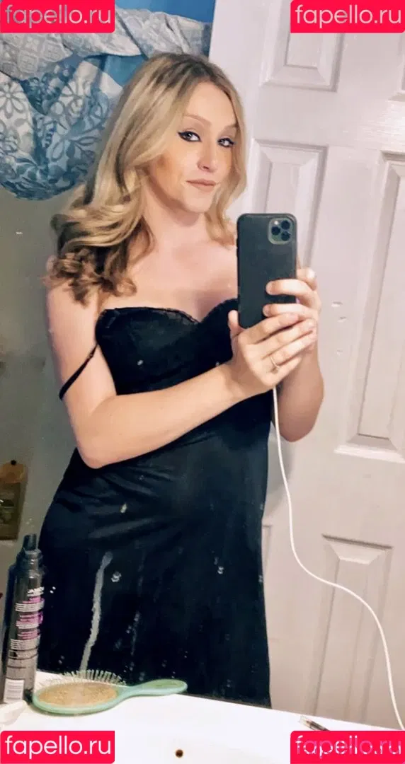 Zoey Taylor Onlyfans Photo Gallery 