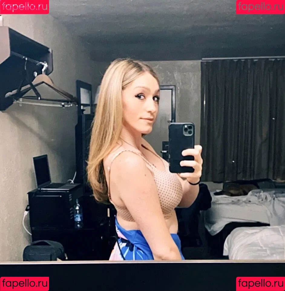 Zoey Taylor Onlyfans Photo Gallery 