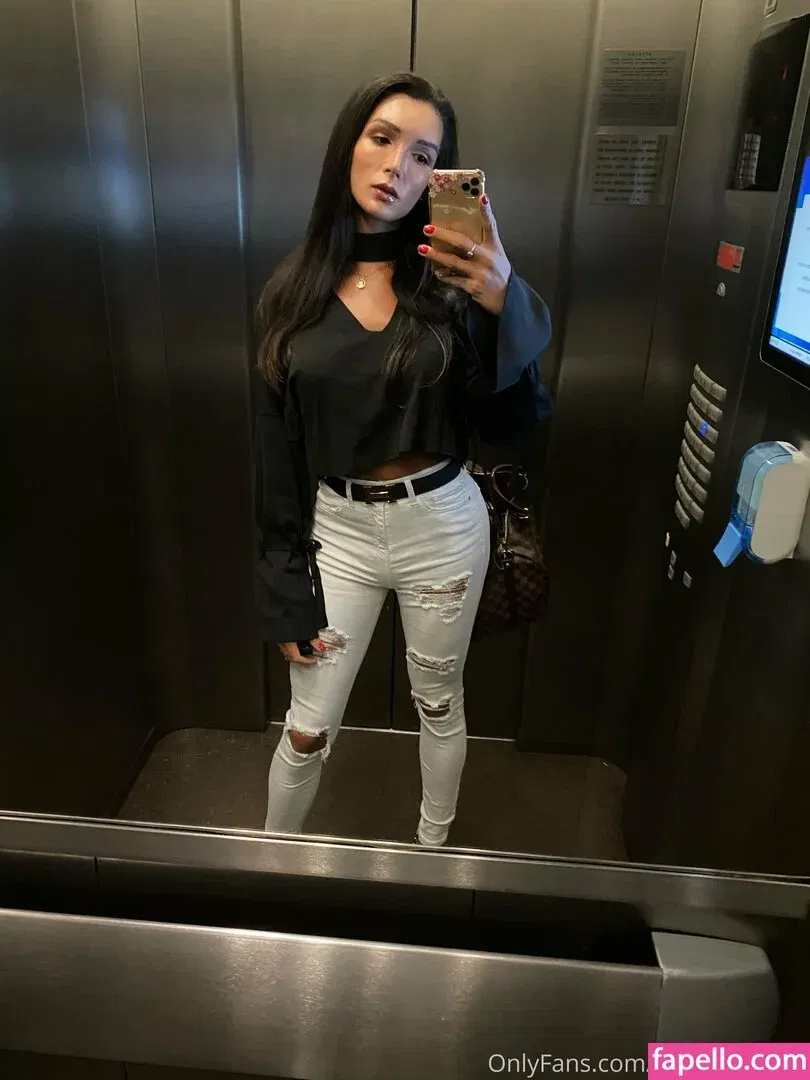 robertacortes Onlyfans Photo Gallery 