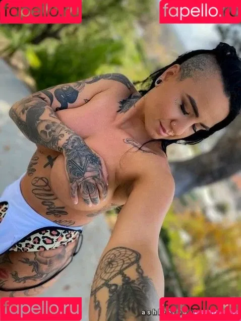 Ashlee Evans-Smith Onlyfans Photo Gallery 