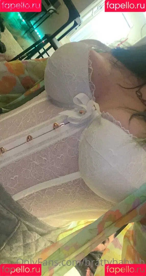 brattybaby_b Onlyfans Photo Gallery 