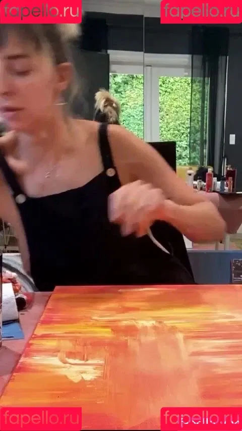 Gabbie Hanna Onlyfans Photo Gallery 