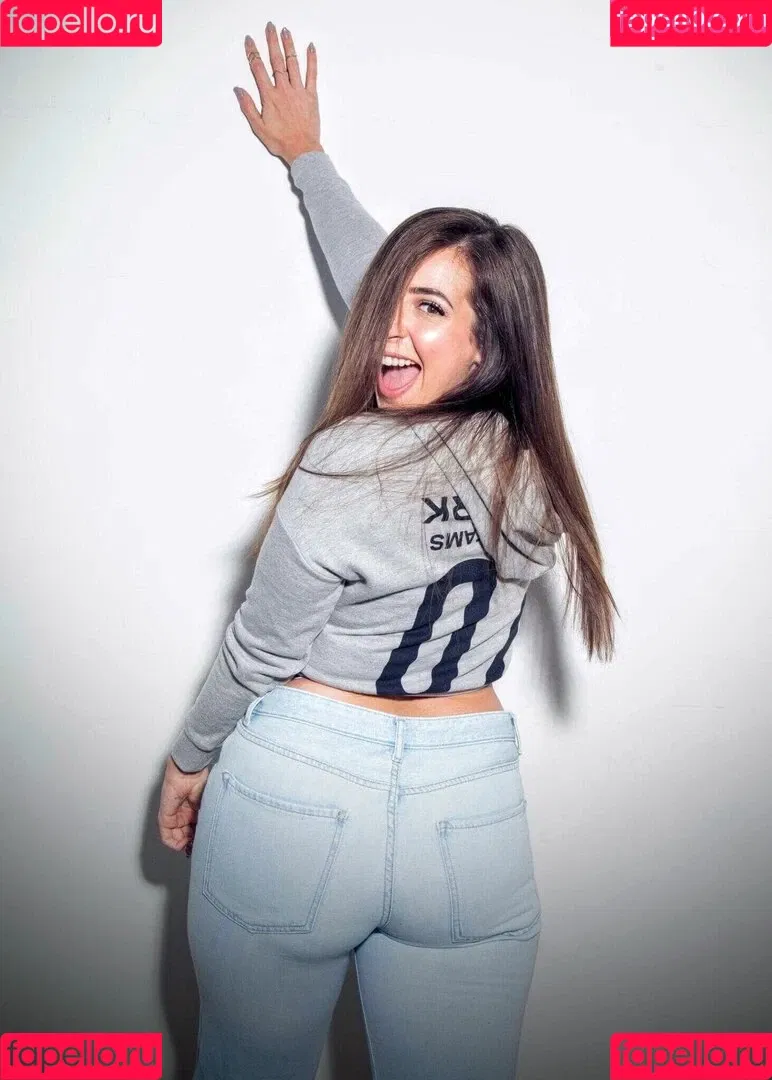 Gabbie Hanna Onlyfans Photo Gallery 