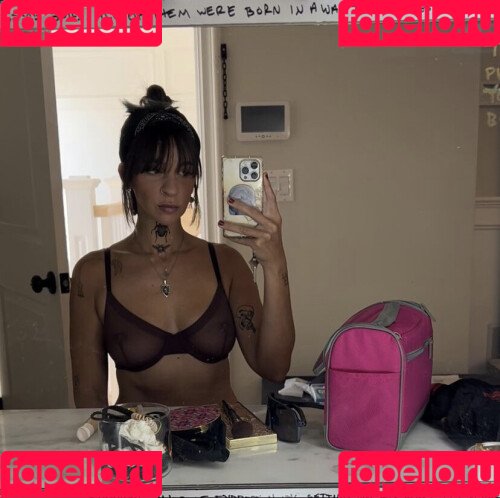 Gabbie Hanna Onlyfans Photo Gallery 