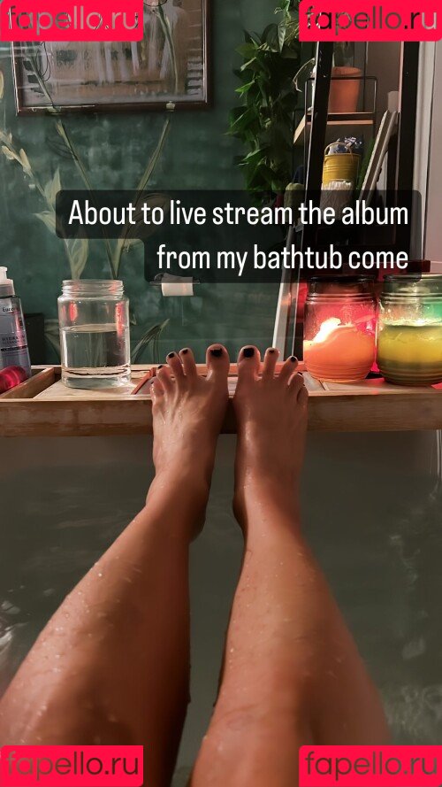 Gabbie Hanna Onlyfans Photo Gallery 