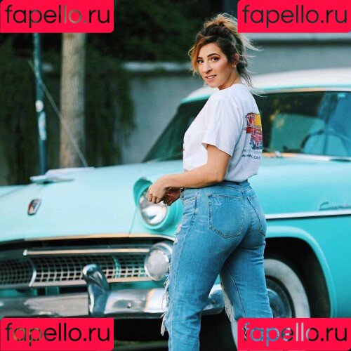 Gabbie Hanna Onlyfans Photo Gallery 