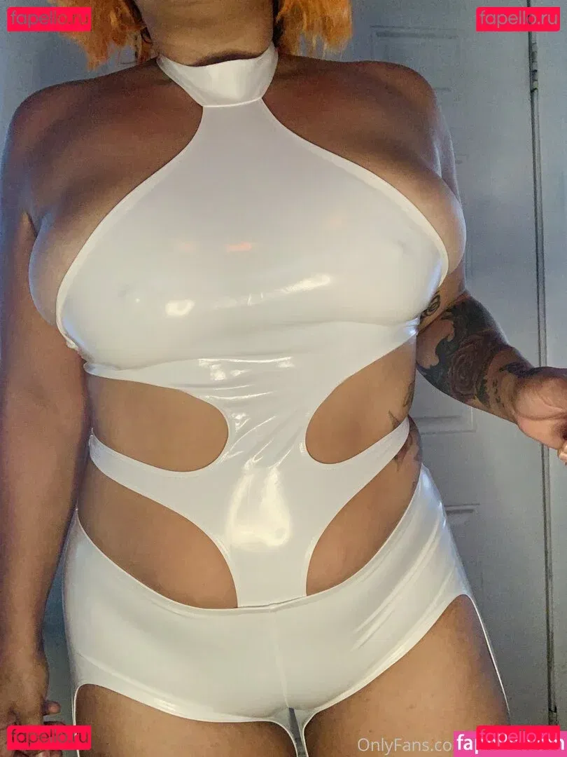 queenofcali Onlyfans Photo Gallery 