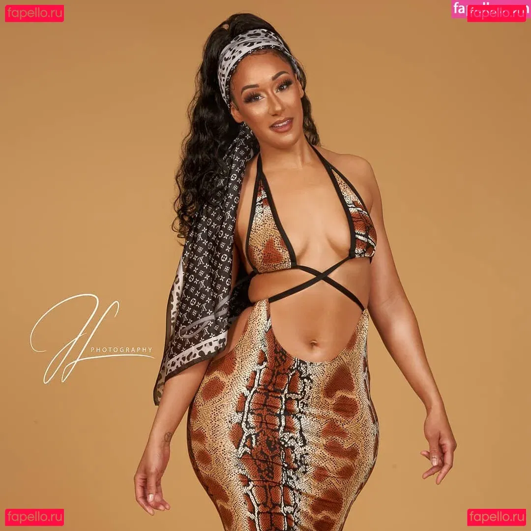 Cleo Cakes Onlyfans Photo Gallery 