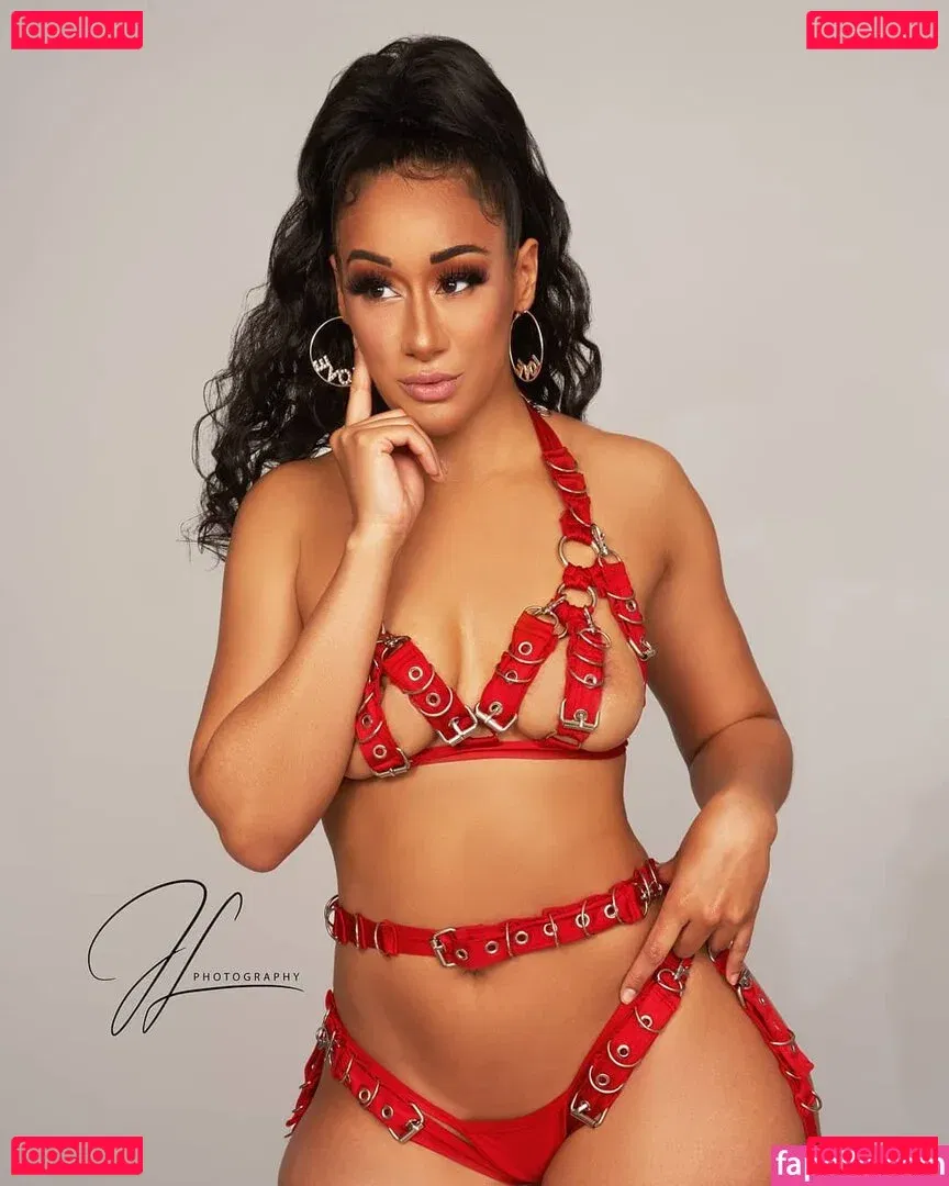 Cleo Cakes Onlyfans Photo Gallery 