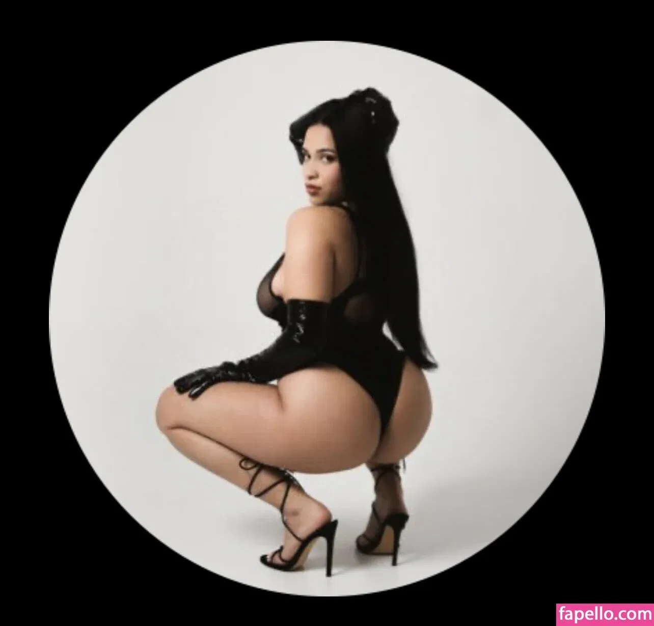 Meli Kissmyspickass Onlyfans Photo Gallery 