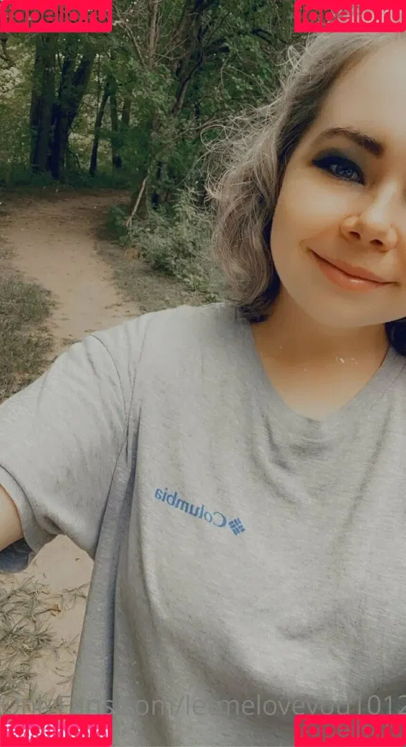 lovegiantess Onlyfans Photo Gallery 