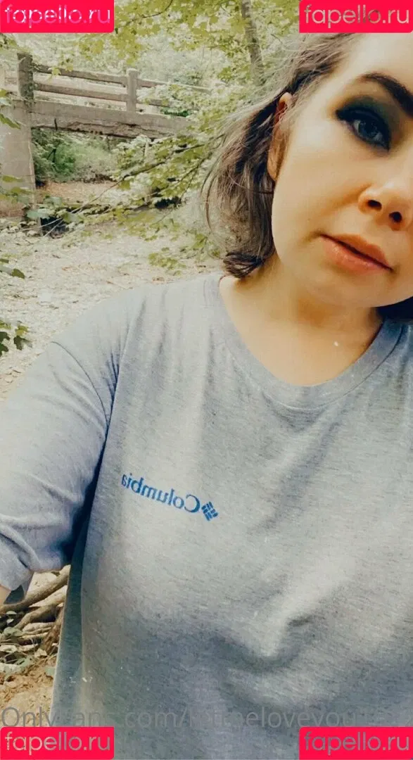 lovegiantess Onlyfans Photo Gallery 