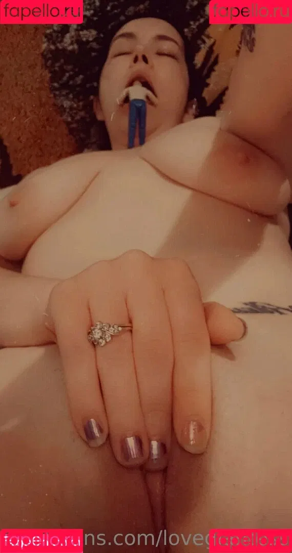 lovegiantess Onlyfans Photo Gallery 