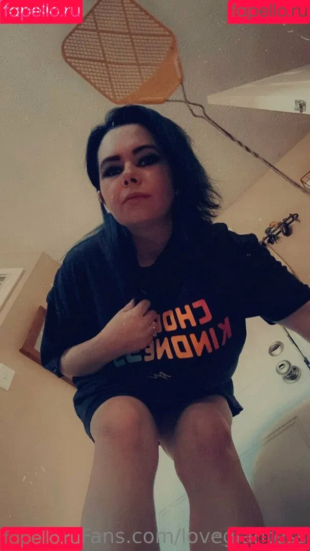 lovegiantess Onlyfans Photo Gallery 