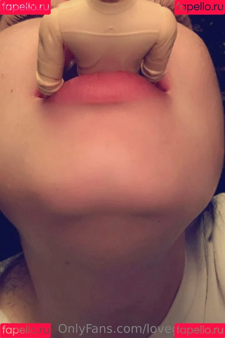 lovegiantess Onlyfans Photo Gallery 