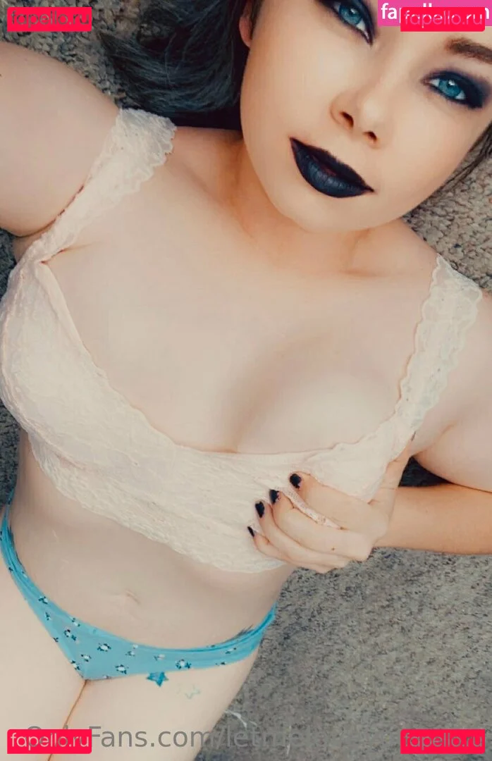 lovegiantess Onlyfans Photo Gallery 