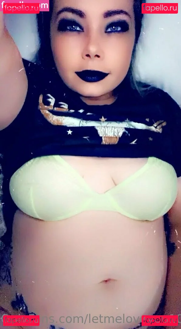 lovegiantess Onlyfans Photo Gallery 