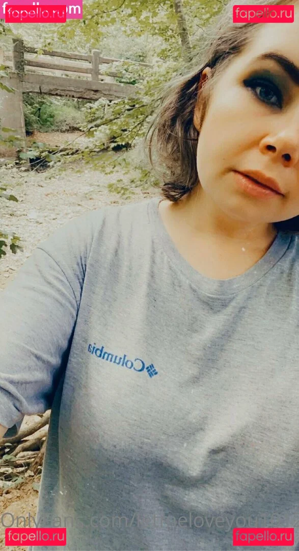 lovegiantess Onlyfans Photo Gallery 