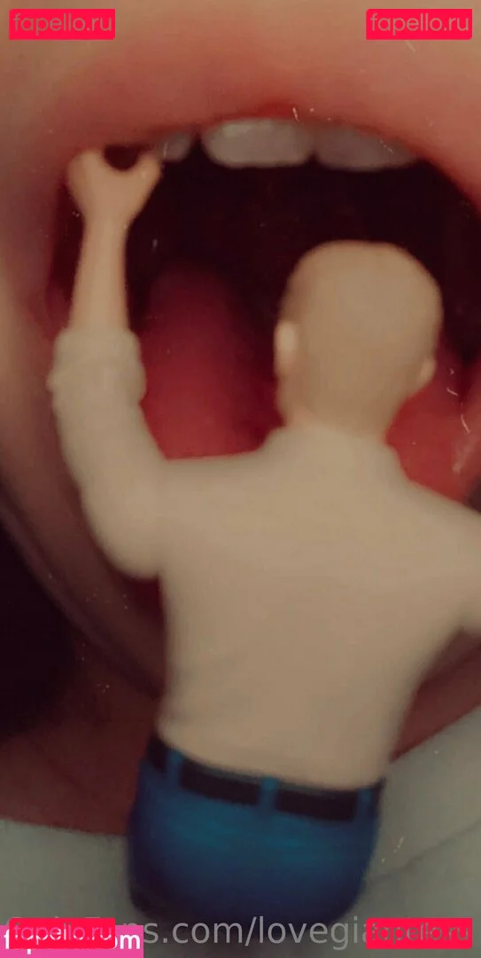 lovegiantess Onlyfans Photo Gallery 