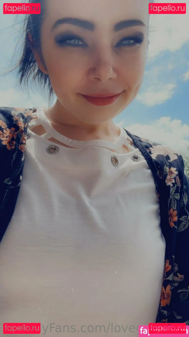 lovegiantess Onlyfans Photo Gallery 