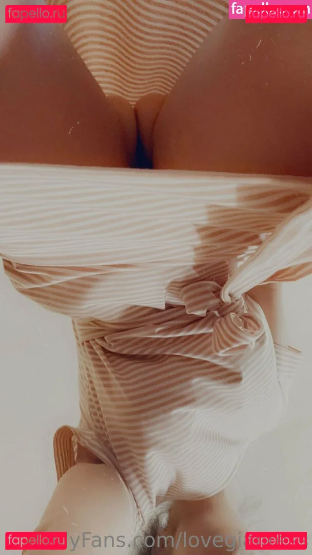 lovegiantess Onlyfans Photo Gallery 