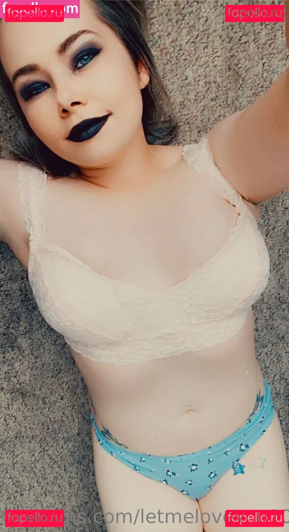 lovegiantess Onlyfans Photo Gallery 