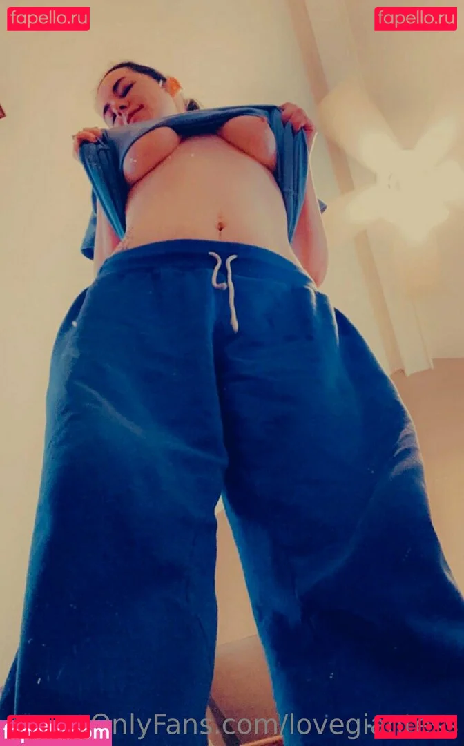 lovegiantess Onlyfans Photo Gallery 