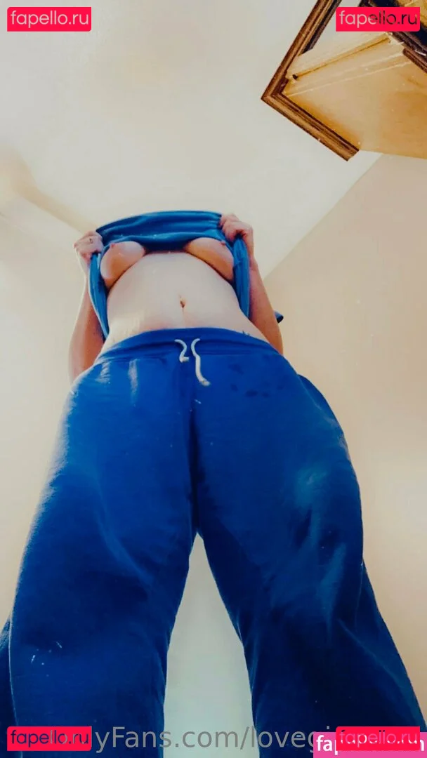 lovegiantess Onlyfans Photo Gallery 