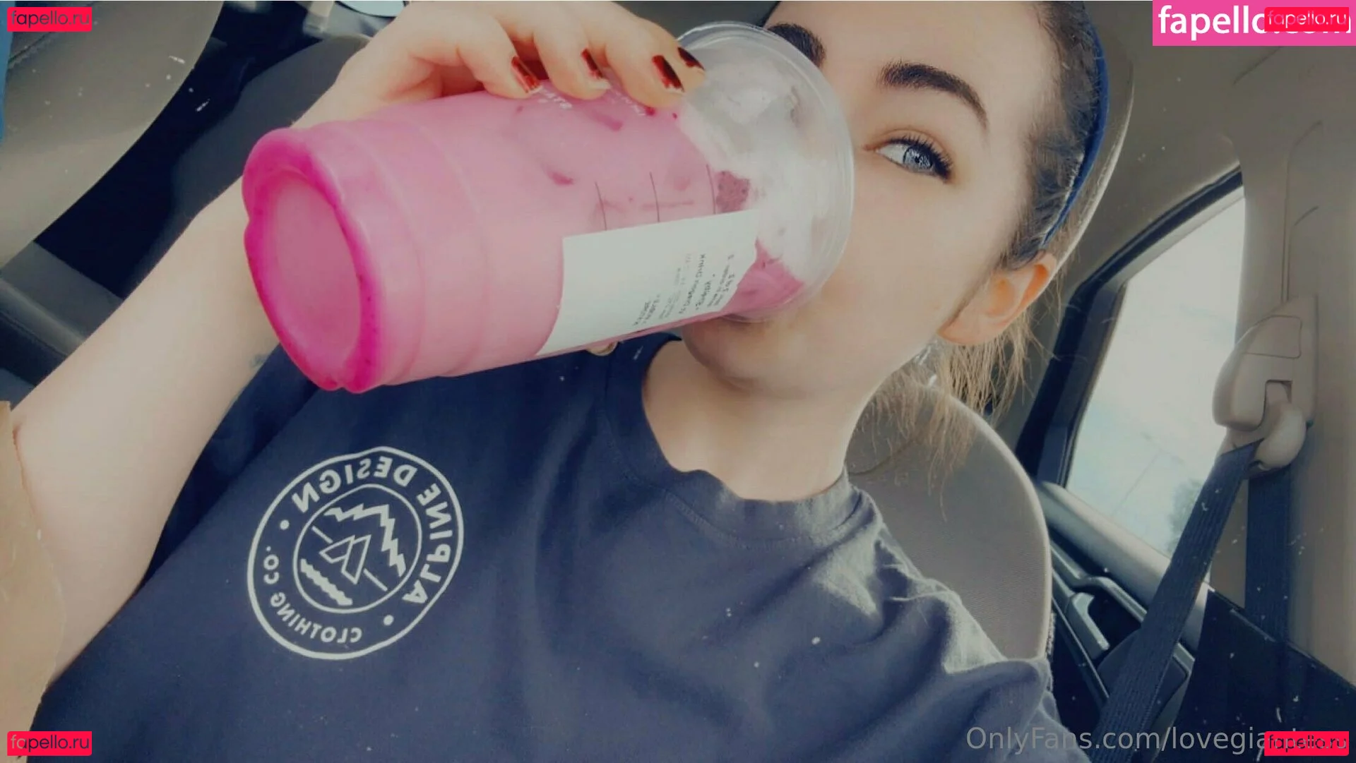 lovegiantess Onlyfans Photo Gallery 