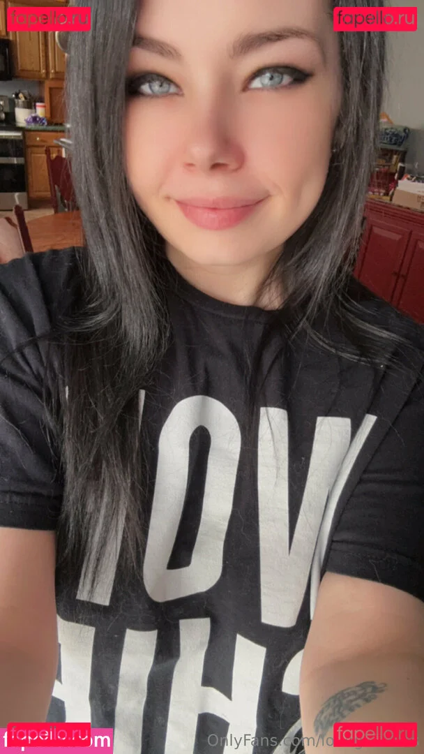 lovegiantess Onlyfans Photo Gallery 