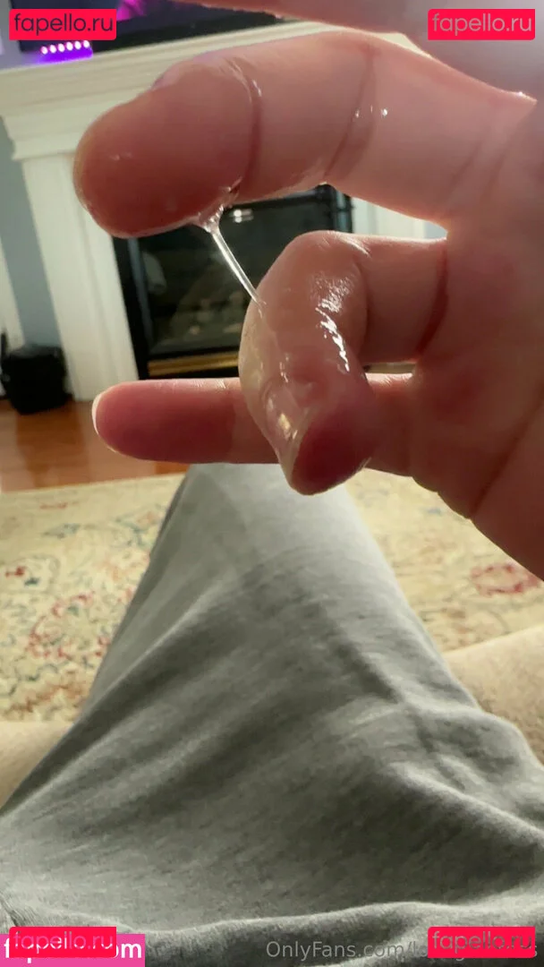 lovegiantess Onlyfans Photo Gallery 