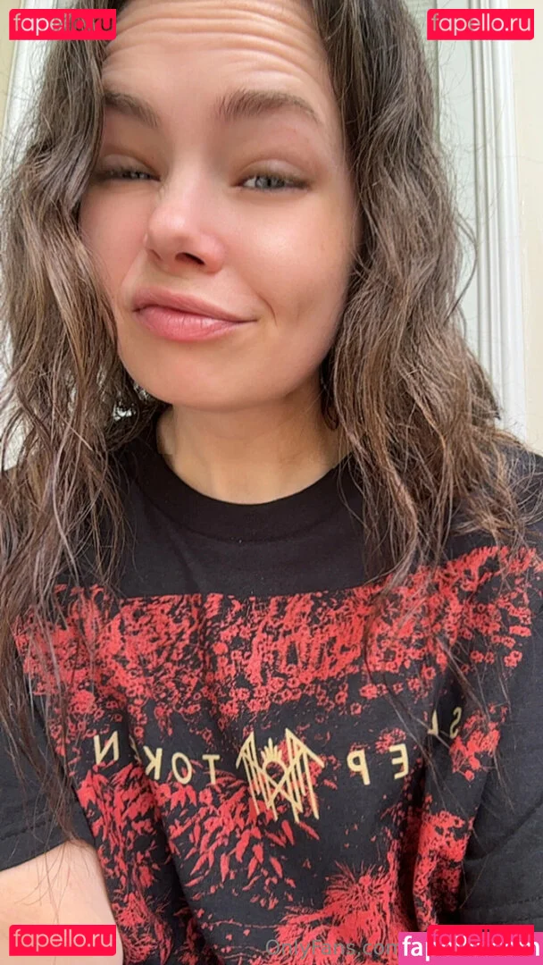 lovegiantess Onlyfans Photo Gallery 