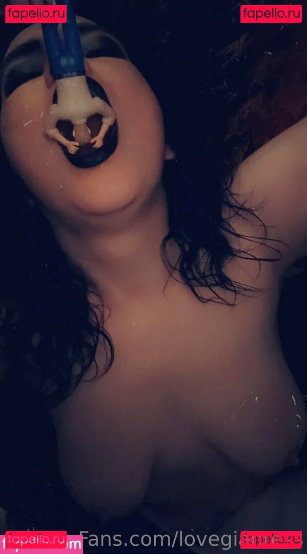 lovegiantess Onlyfans Photo Gallery 