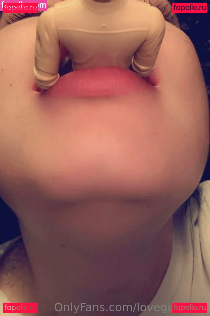 lovegiantess Onlyfans Photo Gallery 