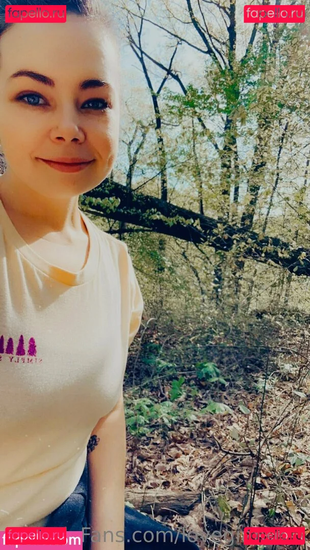 lovegiantess Onlyfans Photo Gallery 