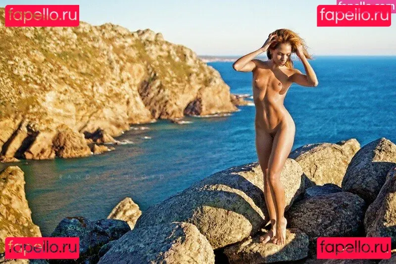 Reby Sky Onlyfans Photo Gallery 