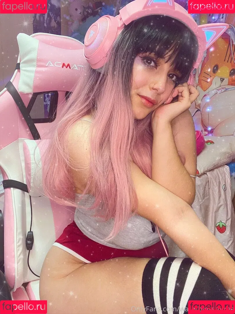 waterblossmfree Onlyfans Photo Gallery 