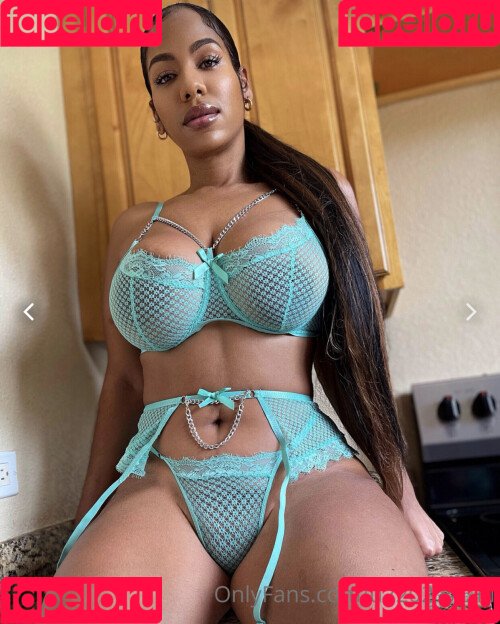 Leiza-Mae Keane Onlyfans Photo Gallery 